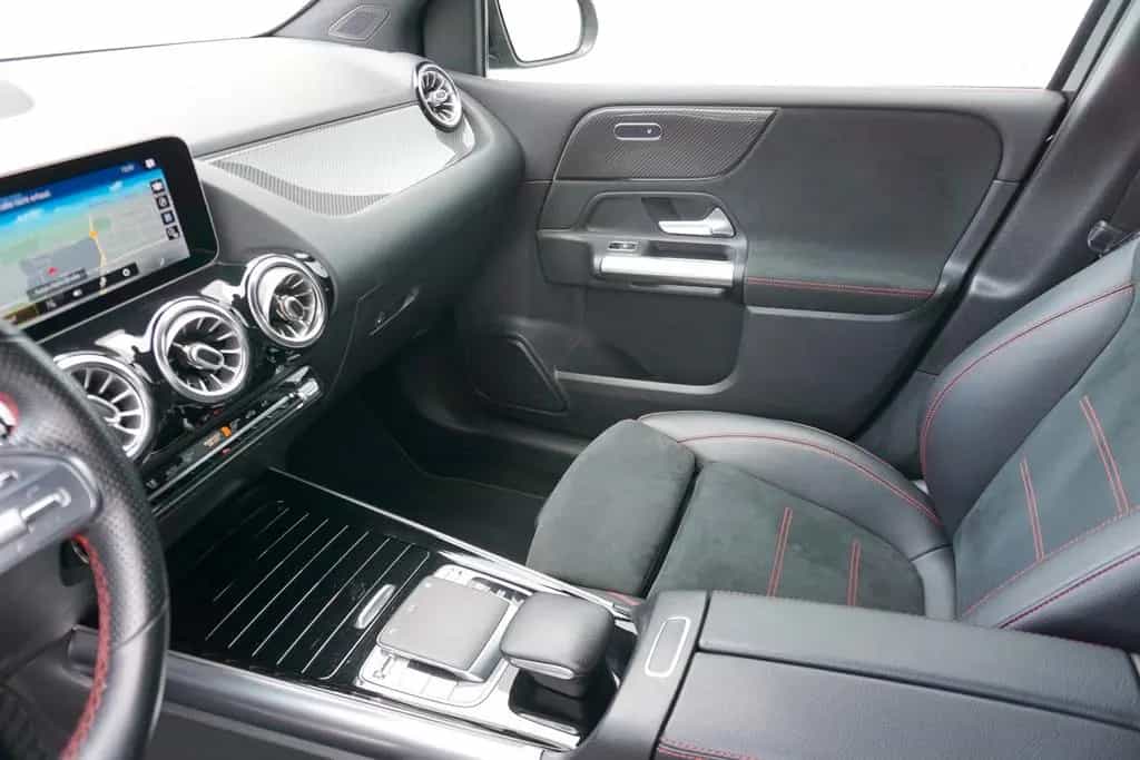 Mercedes-Benz B 250 4M AMG-Line~Navi~MBux~LED~NightP~CarPl~DAB 04/2019-photo-30
