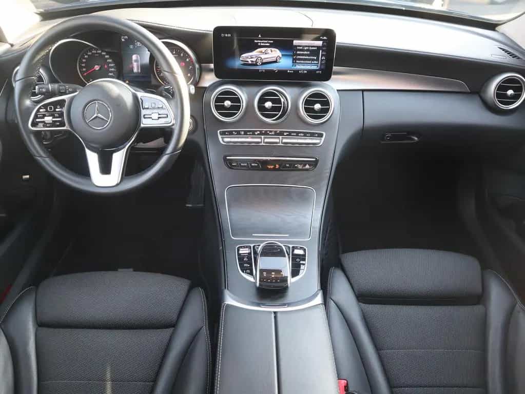 Mercedes-Benz C-Class T-Modell AMG Line LED Navi Panorama AHK 07/2018-photo-9