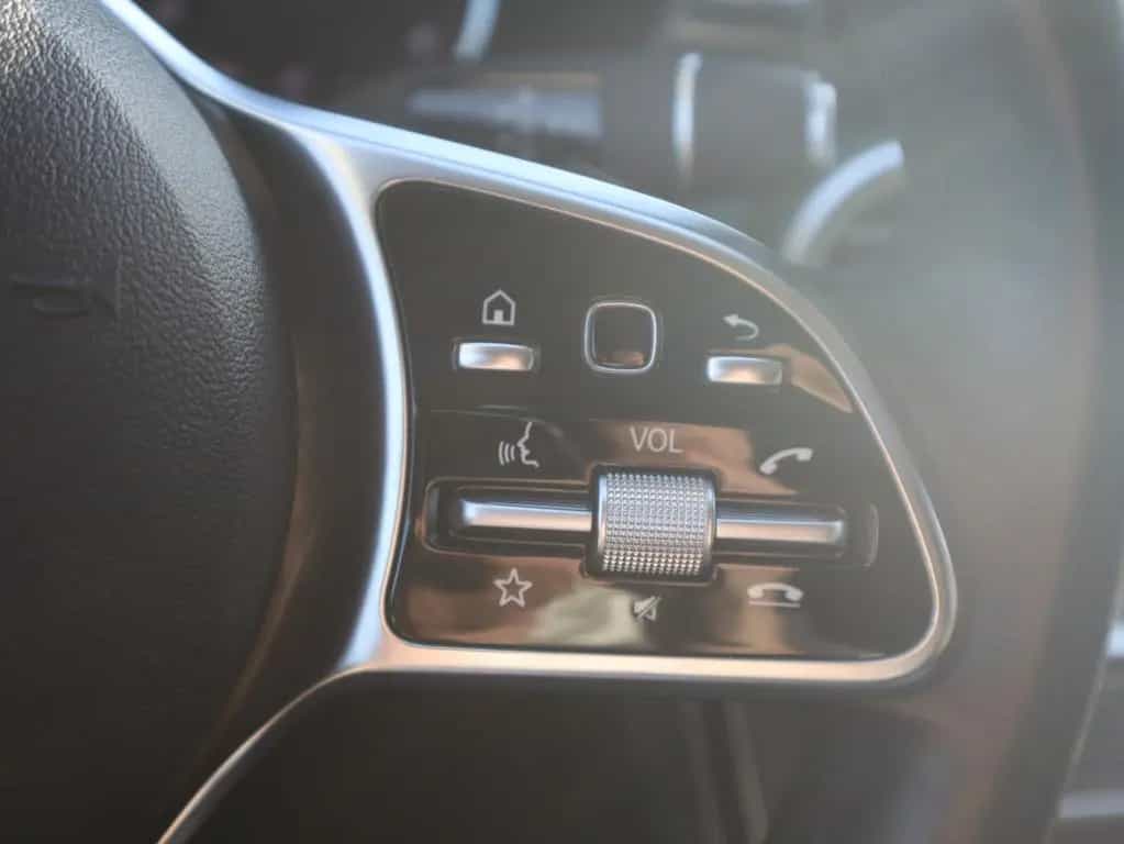 Mercedes-Benz C-Class T-Modell AMG Line LED Navi Panorama AHK 07/2018-photo-22