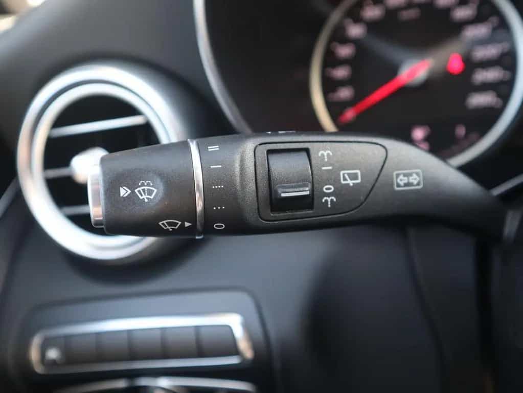 Mercedes-Benz C-Class T-Modell AMG Line LED Navi Panorama AHK 07/2018-photo-23