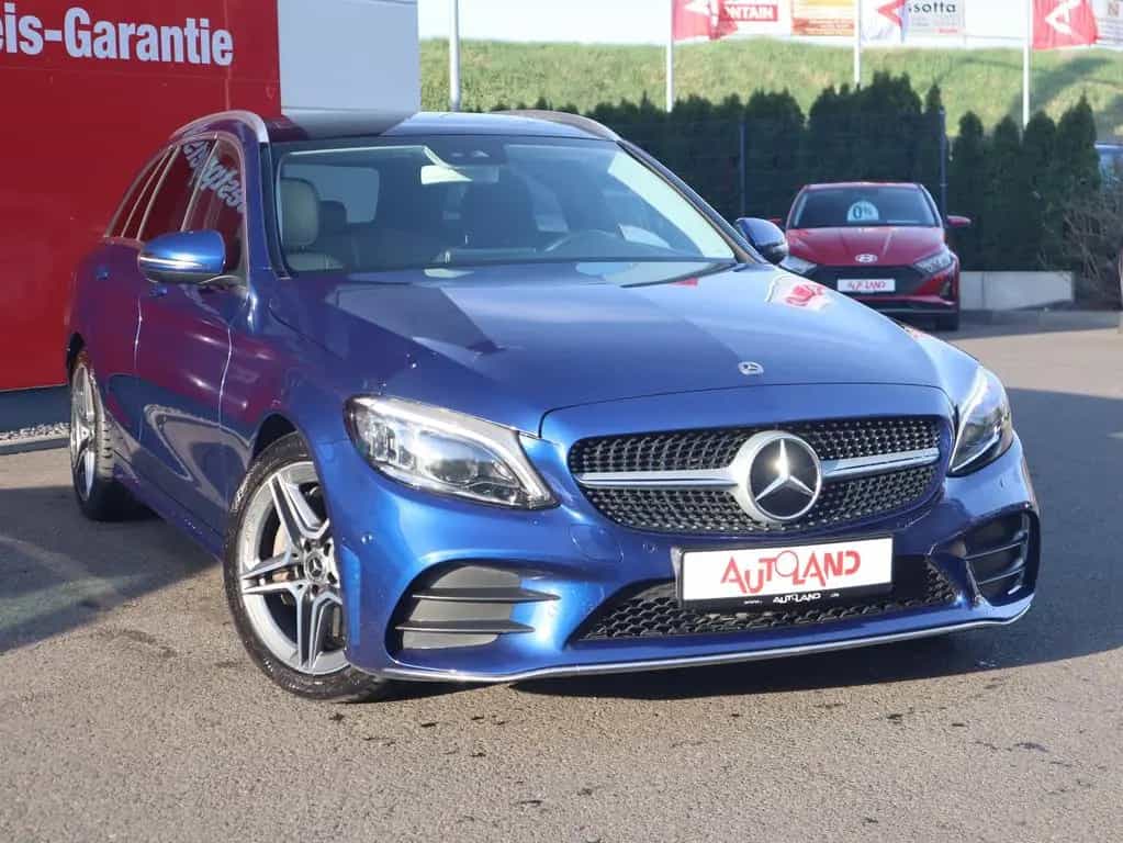 Mercedes-Benz C-Class T-Modell AMG Line LED Navi Panorama AHK 07/2018-photo-6