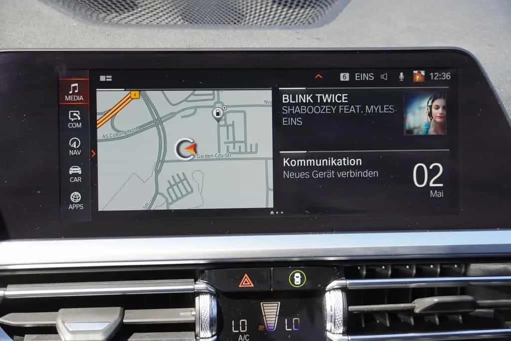 BMW 318 i M Sport LED Navi AHK Tempomat Sitzheizung 11/2020-photo-14