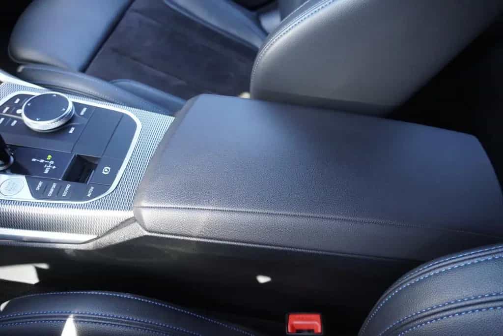 BMW 318 i M Sport LED Navi AHK Tempomat Sitzheizung 11/2020-photo-23
