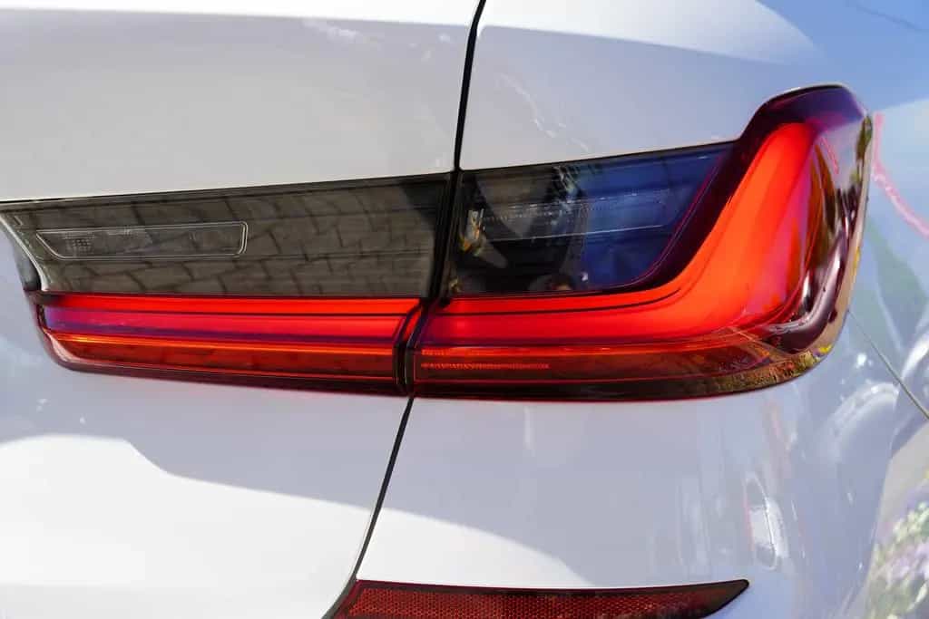 BMW 318 i M Sport LED Navi AHK Tempomat Sitzheizung 11/2020-photo-44