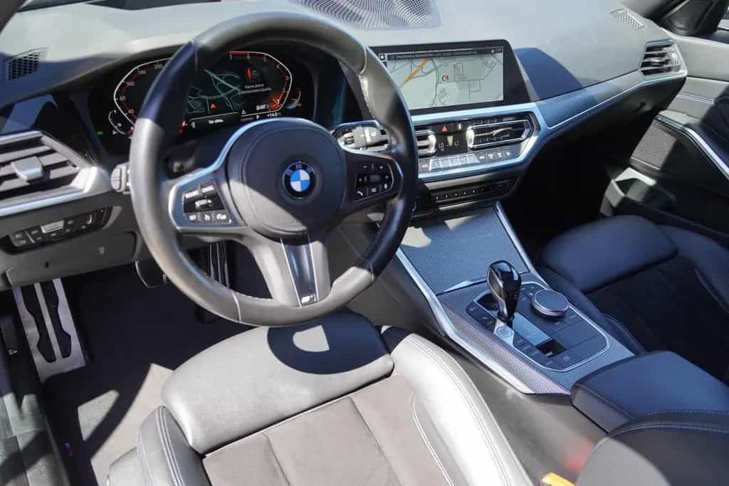 BMW 318 i M Sport LED Navi AHK Tempomat Sitzheizung 11/2020-photo-9