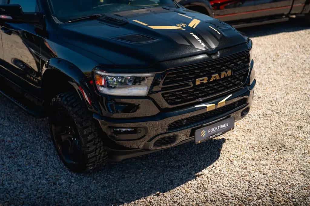 Dodge RAM 5.7 V8 GOLD EDITION OFFROAD 4x4 UNFALLFREI 09/2023-photo-19