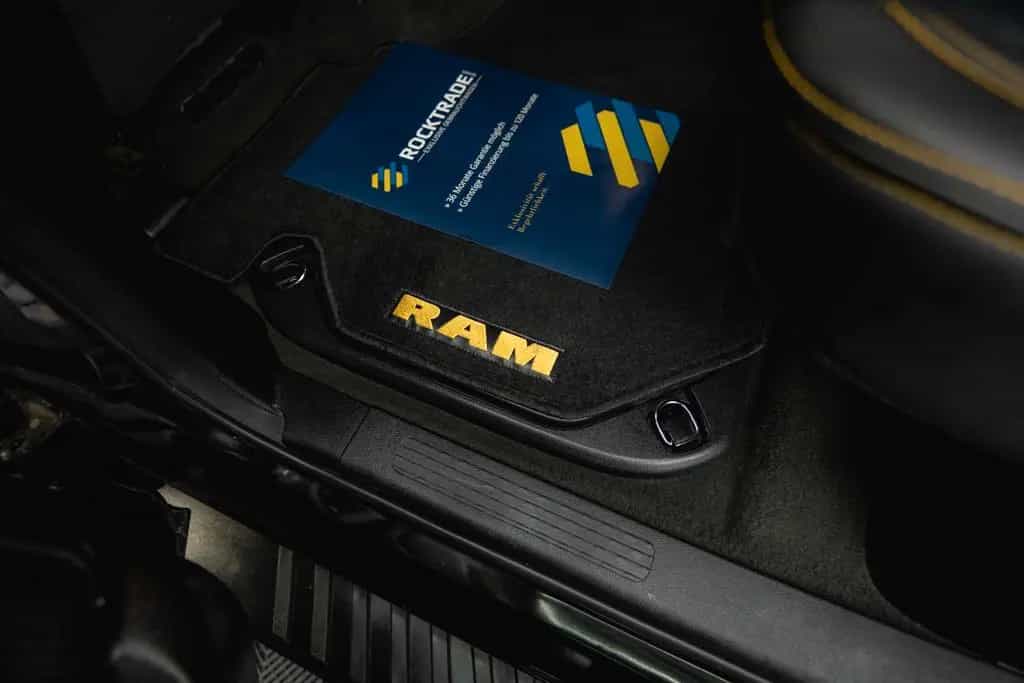 Dodge RAM 5.7 V8 GOLD EDITION OFFROAD 4x4 UNFALLFREI 09/2023-photo-39