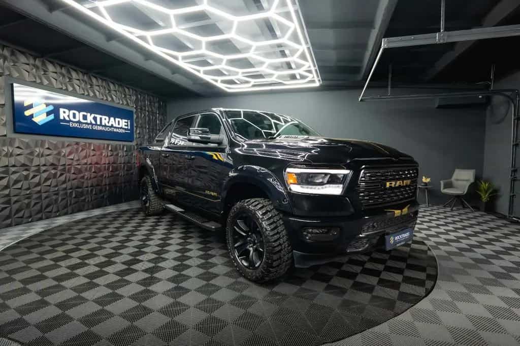 Dodge RAM 5.7 V8 GOLD EDITION OFFROAD 4x4 UNFALLFREI 09/2023-photo-4