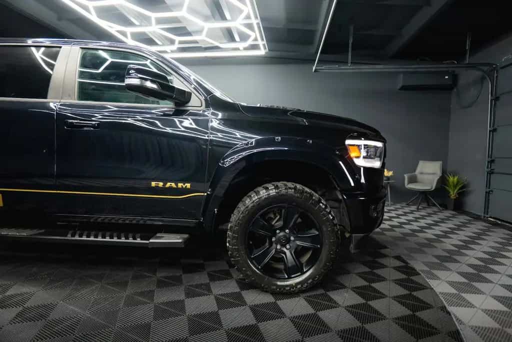 Dodge RAM 5.7 V8 GOLD EDITION OFFROAD 4x4 UNFALLFREI 09/2023-photo-8