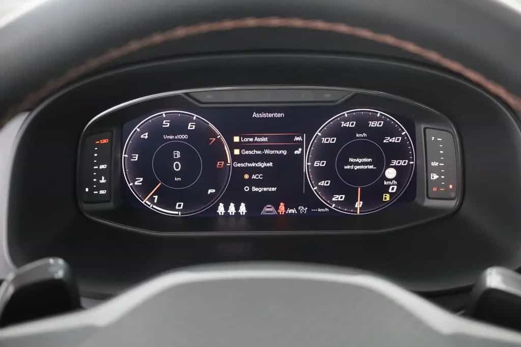 Cupra Ateca 2.0 TSI DSG VZ 4Drive LED 360° Sitzheizung 06/2024-photo-17