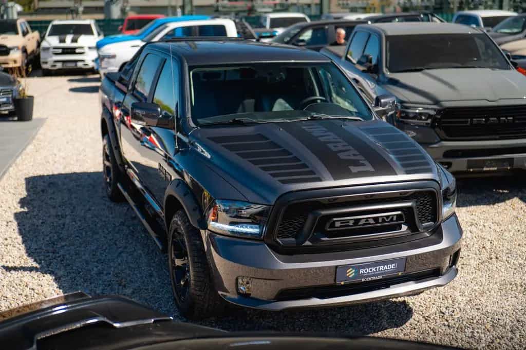 Dodge RAM 5.7 V8 HEMI 4x4 Sport LARAMIE NightPaket 19% 07/2017-photo-20
