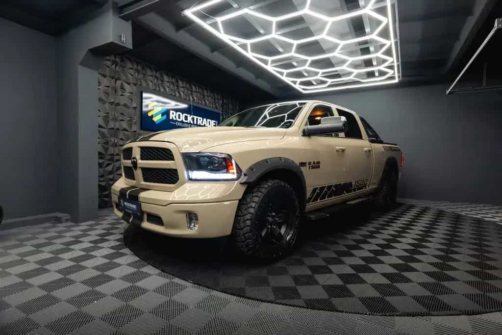 Dodge RAM 5.7 V8 HEMI 4x4 Offroad Night LONGBED *LPG* 07/2023-photo-0