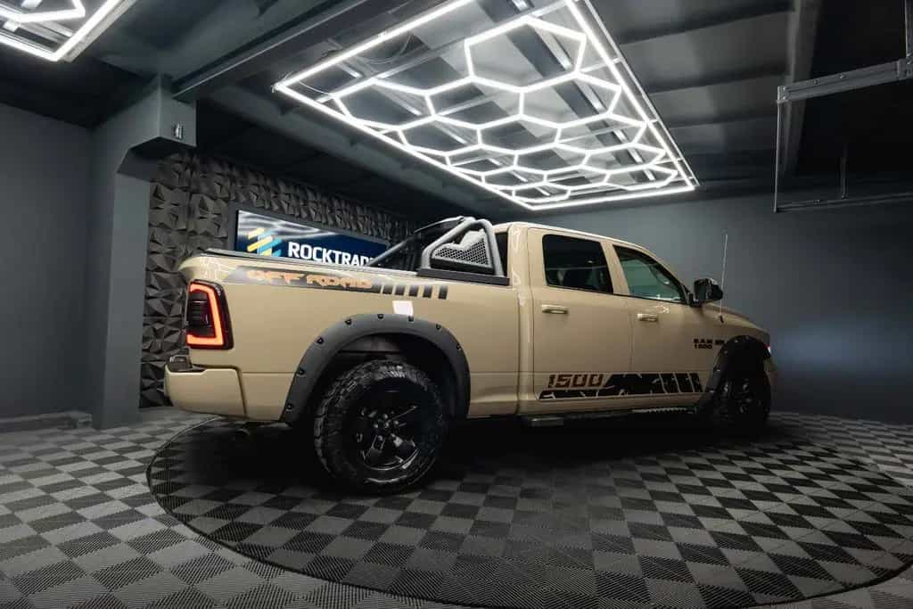 Dodge RAM 5.7 V8 HEMI 4x4 Offroad Night LONGBED *LPG* 07/2023-photo-13