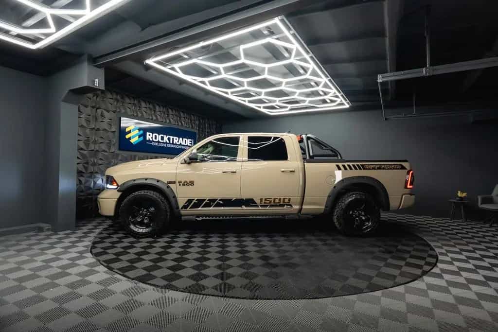 Dodge RAM 5.7 V8 HEMI 4x4 Offroad Night LONGBED *LPG* 07/2023-photo-19