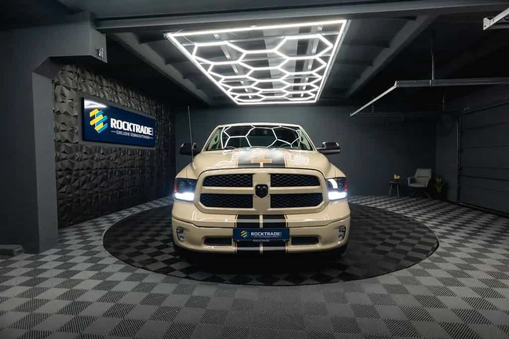 Dodge RAM 5.7 V8 HEMI 4x4 Offroad Night LONGBED *LPG* 07/2023-photo-2