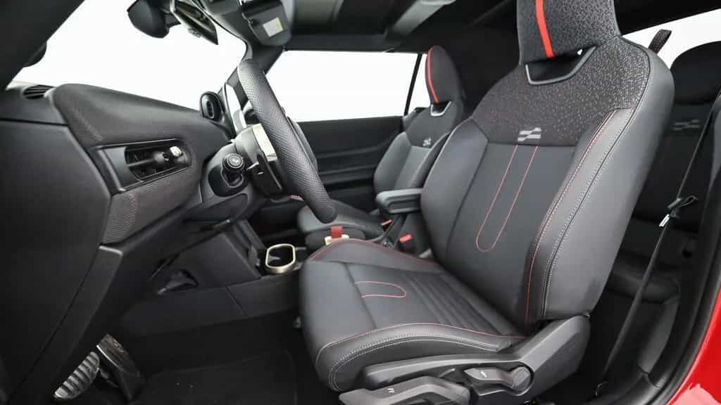 MINI John Cooper Works Cabrio 03/2025-photo-10
