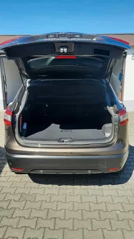 Nissan Qashqai 1.6 04/2016-photo-6