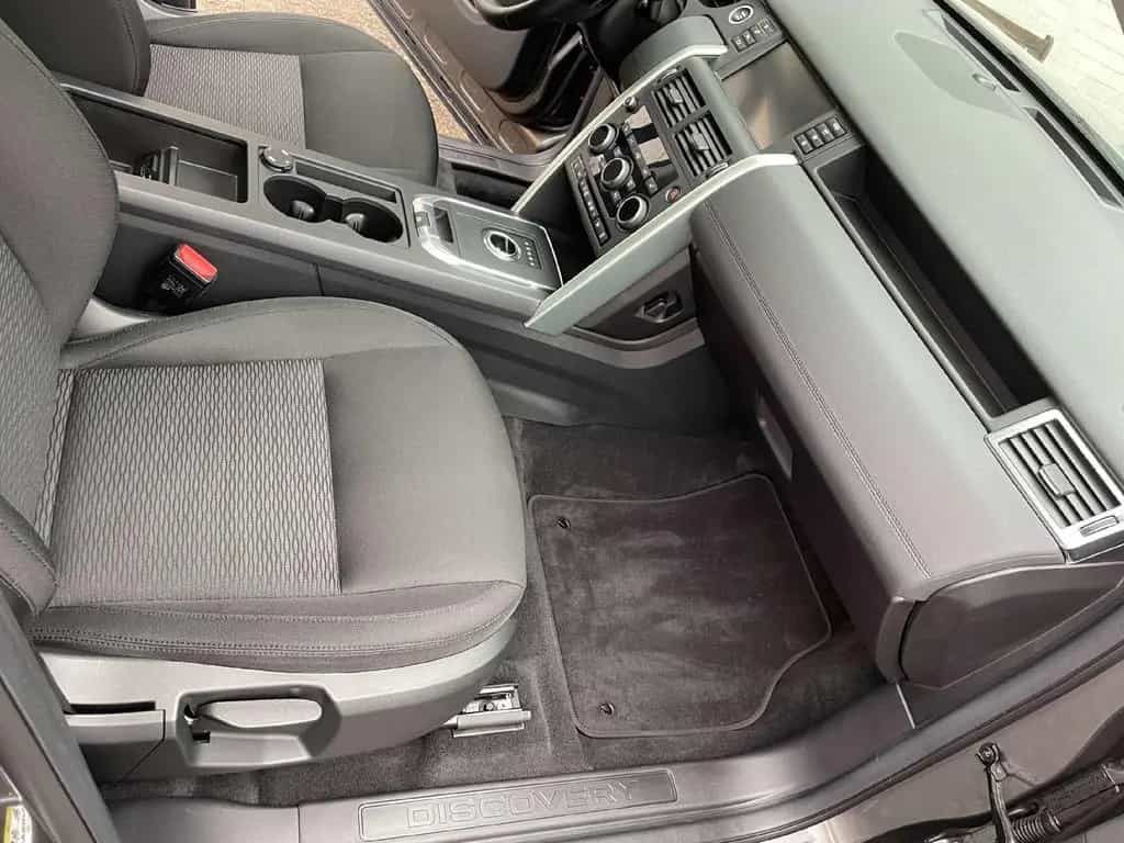 Land Rover Discovery Sport SE AWD Neuwertig org. 31 Tkm Pan 05/2019-photo-12