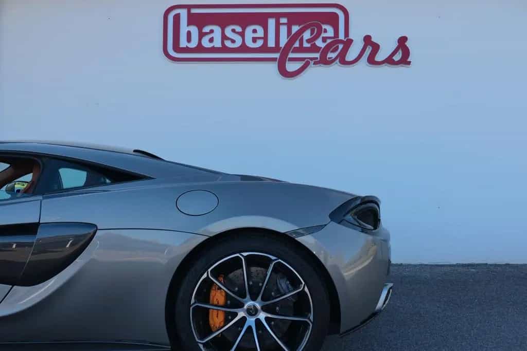 McLaren 570S 3.8 V8 Coupé - Lift/B&O/Reifen+Service neu 08/2016-photo-14