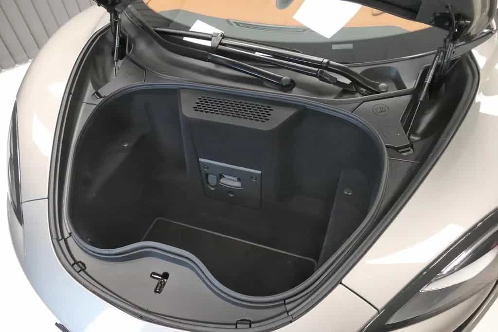 McLaren 570S 3.8 V8 Coupé - Lift/B&O/Reifen+Service neu 08/2016-photo-25