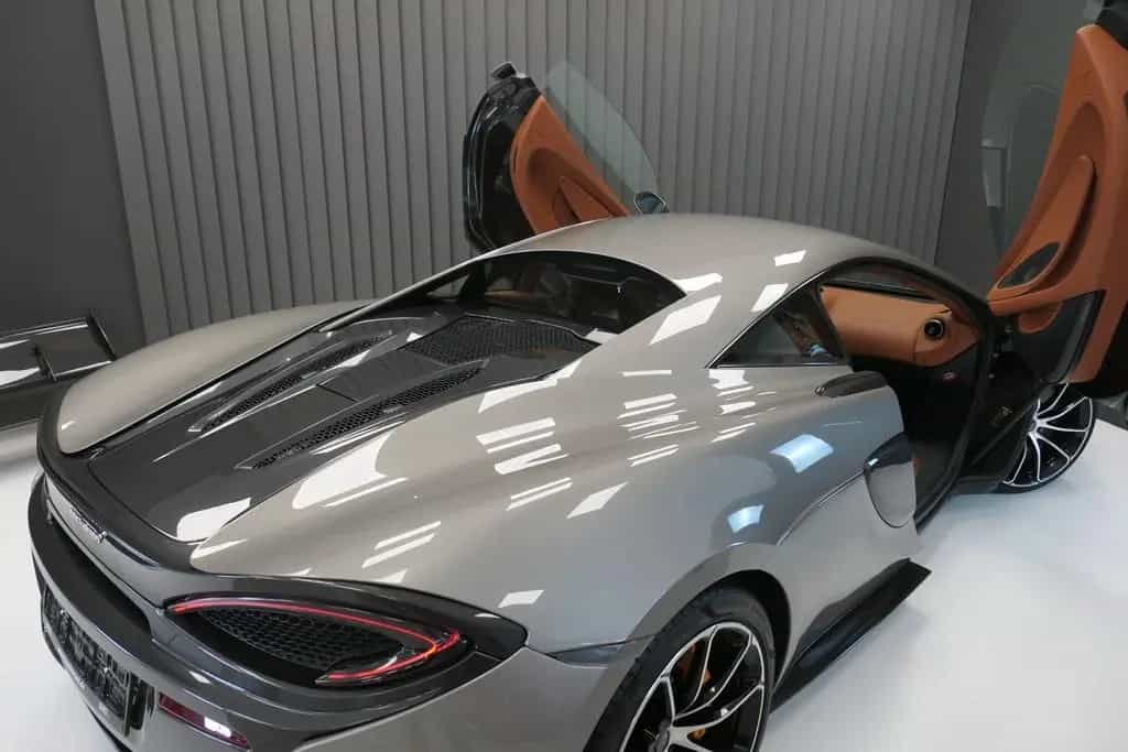 McLaren 570S 3.8 V8 Coupé - Lift/B&O/Reifen+Service neu 08/2016-photo-28