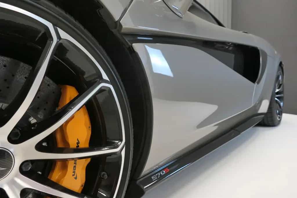 McLaren 570S 3.8 V8 Coupé - Lift/B&O/Reifen+Service neu 08/2016-photo-38