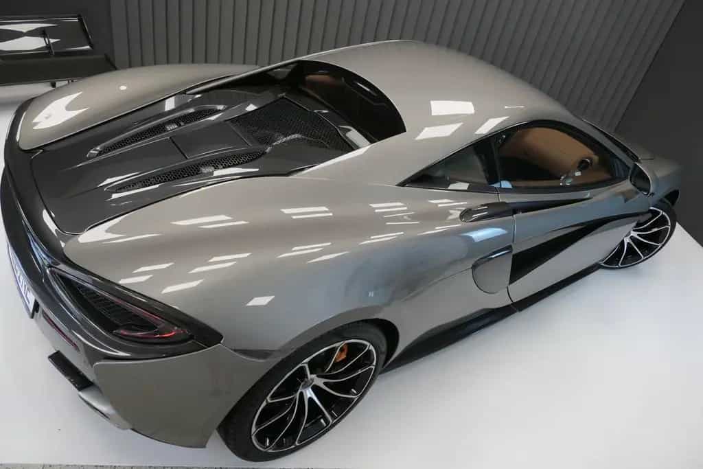 McLaren 570S 3.8 V8 Coupé - Lift/B&O/Reifen+Service neu 08/2016-photo-45
