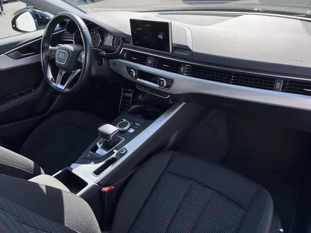 Audi A4 Avant 40 2.0 TFSI design Blackline 125€ m.20% 04/2019-photo-11