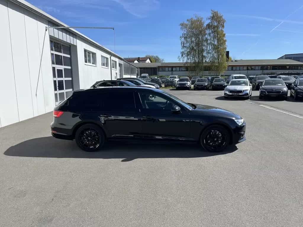 Audi A4 Avant 40 2.0 TFSI design Blackline 125€ m.20% 04/2019-photo-3