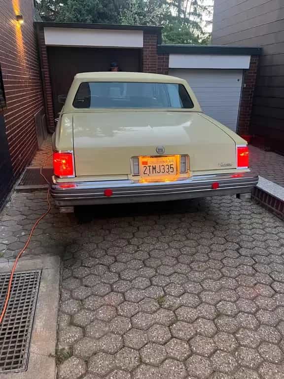Cadillac Seville 5.7l V8 H Kennzeichen 02/1977-photo-0