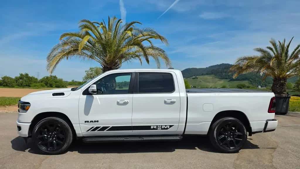Dodge RAM 5.7 /AHK/CARPLAY/PANORAMA/ 01/2022-photo-0