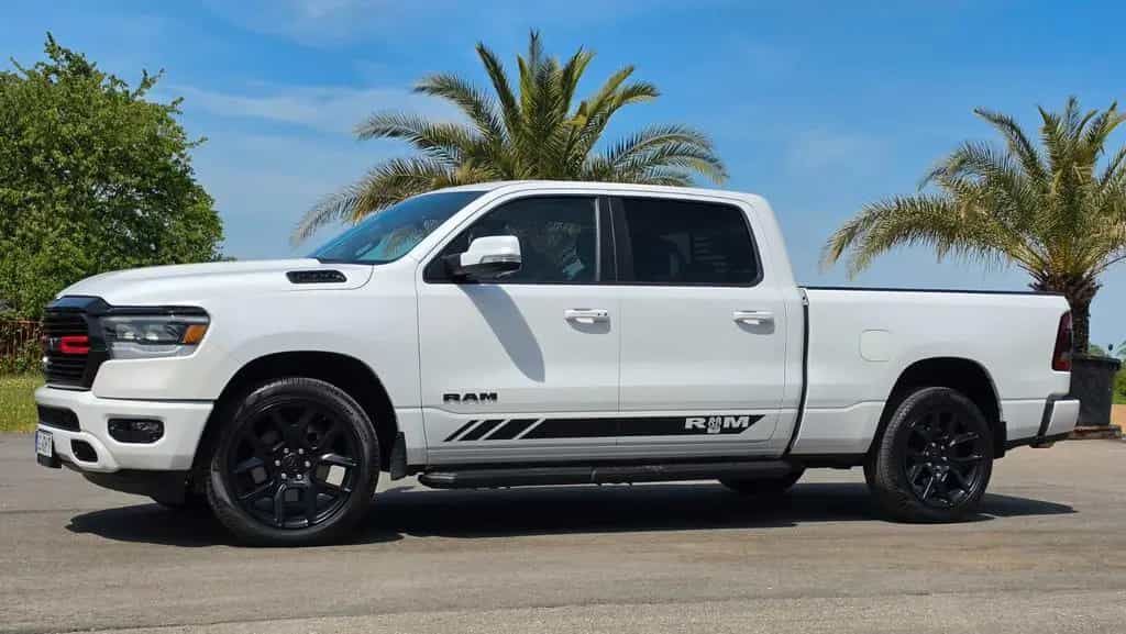 Dodge RAM 5.7 /AHK/CARPLAY/PANORAMA/ 01/2022-photo-6