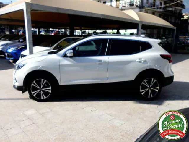 Nissan Qashqai Qashqai 1.6 dCi 2WD XTronic Tekna 04/2018-photo-3