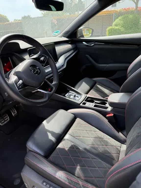 Skoda Octavia 2.0 TDI DSG 4x4 RS Combi RS, MwSt. 08/2022-photo-3
