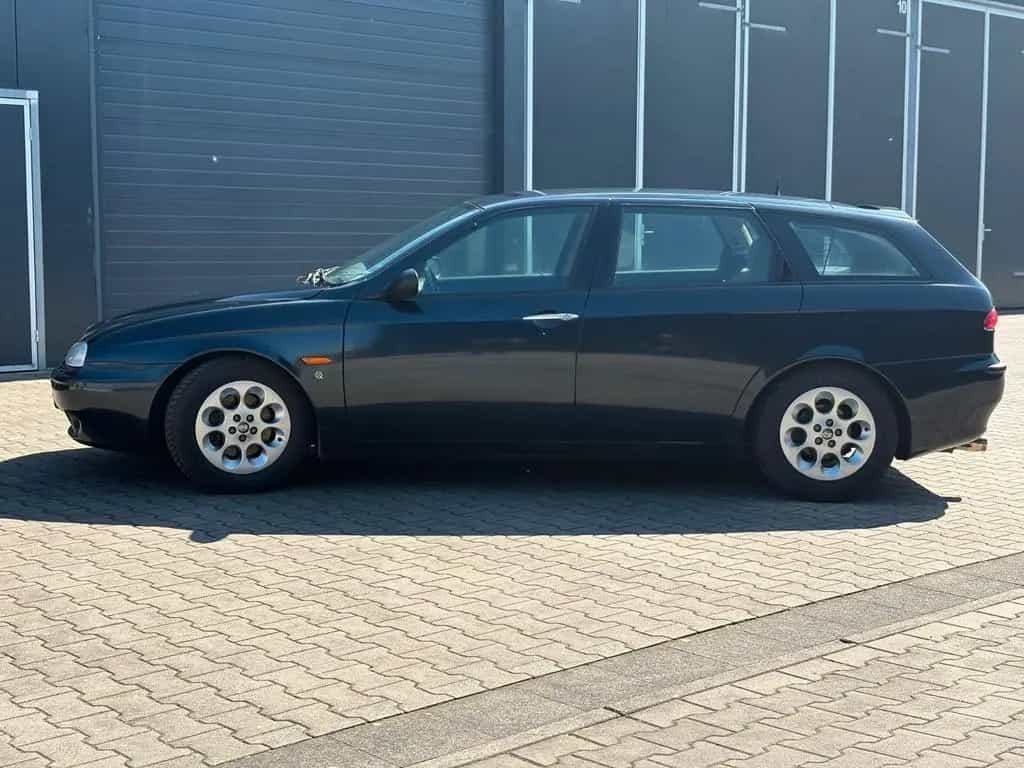 Alfa Romeo 156 SW 2.0 T. Spark - 08/2000-photo-1