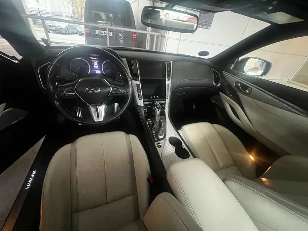 Infiniti Q60 3.0t Red Sport 400 10/2018-photo-9