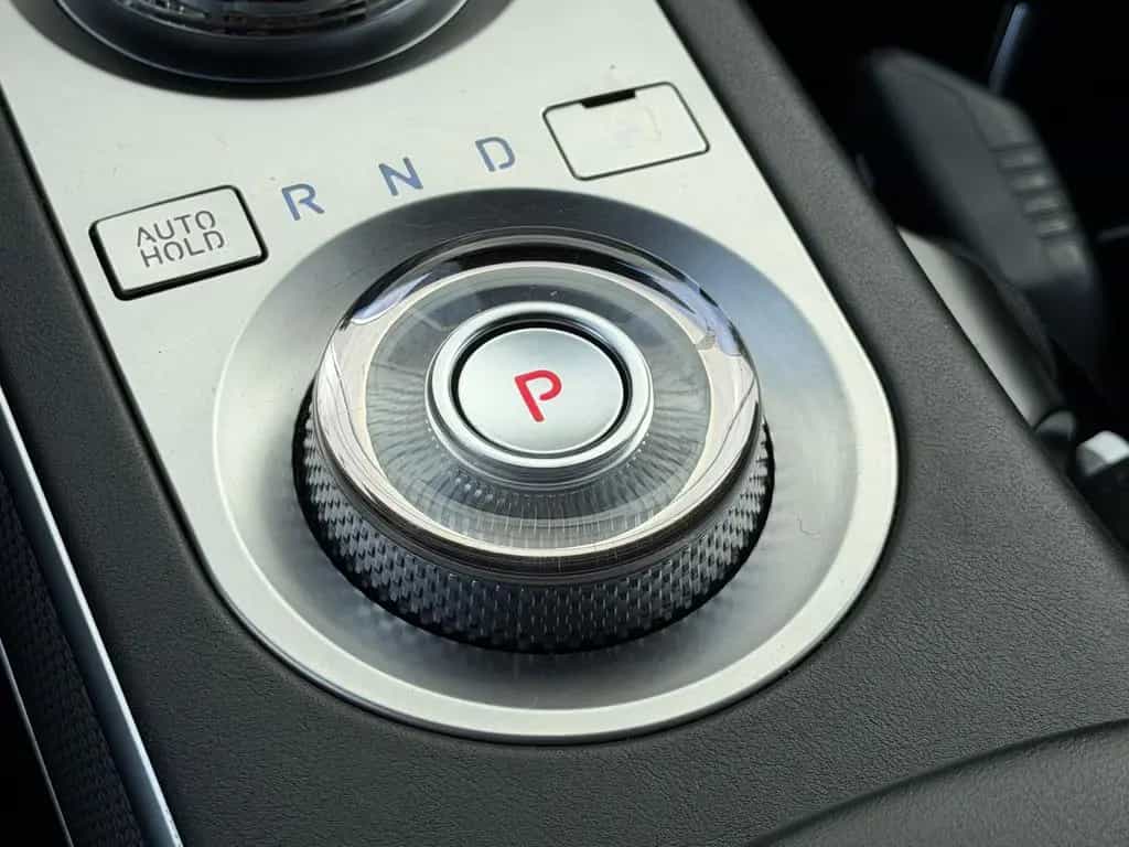 Genesis GV70 Sport 4WD / Massage / SCC / 360°KAM / HUD 02/2023-photo-13
