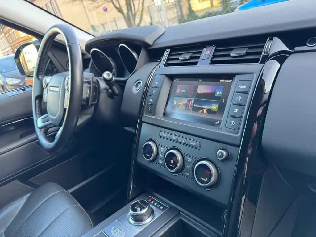Land Rover Discovery 5 SE TD6/Navi/Leder/Kamera/Anhängerkup 06/2017-photo-16