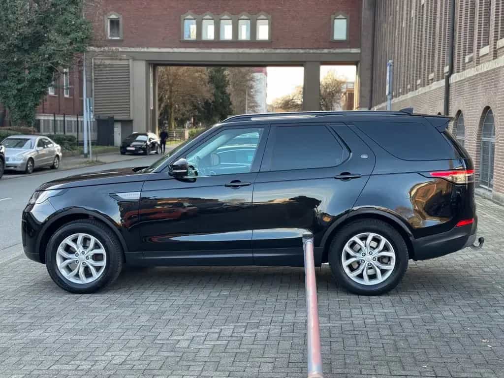 Land Rover Discovery 5 SE TD6/Navi/Leder/Kamera/Anhängerkup 06/2017-photo-5