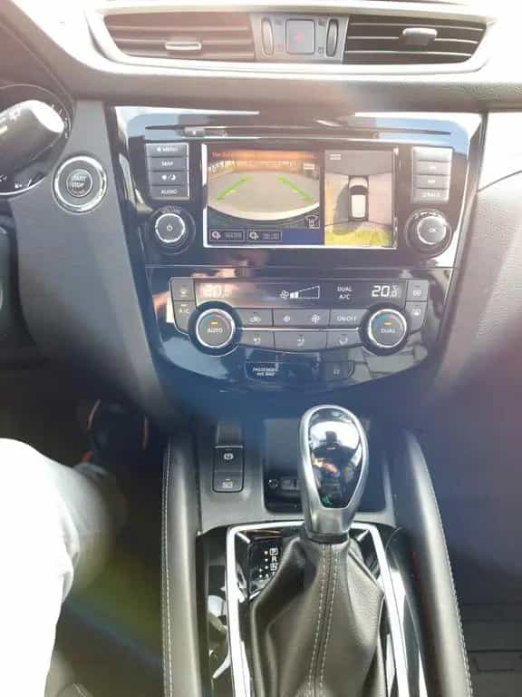 Nissan Qashqai 1.3 DIG-T 160PS Tekna Vollausstattung 36 10/2020-photo-4