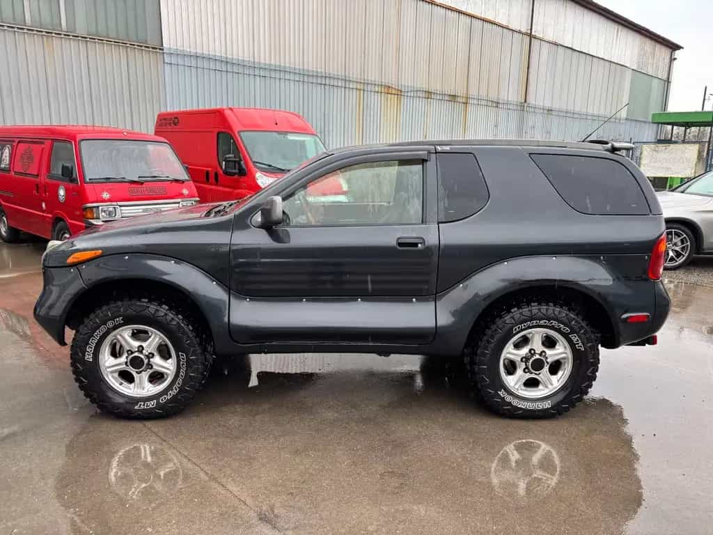 Isuzu Other VehiCross 02/2001-photo-0