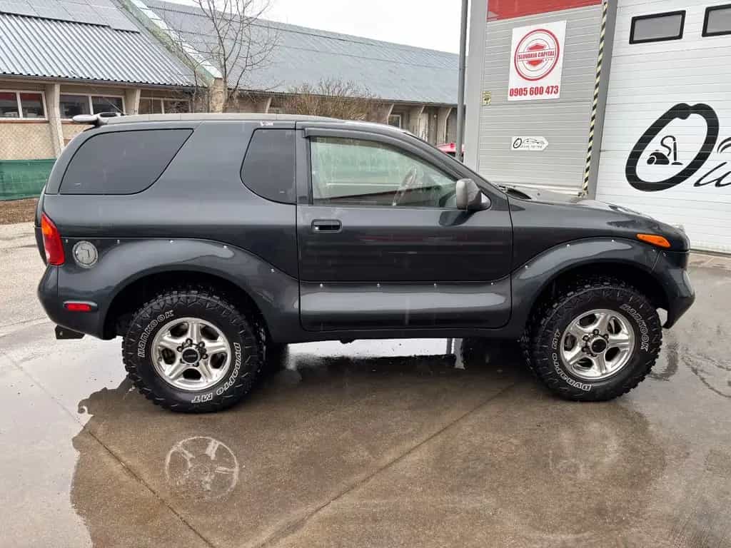 Isuzu Other VehiCross 02/2001-photo-1