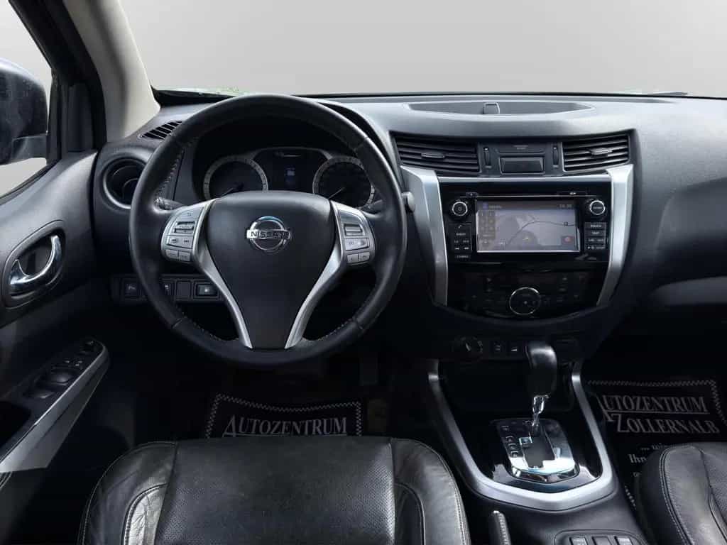 Nissan Navara NP300 Tekna Double Cab 4x4 Autom. *ROLLO* 09/2017-photo-12