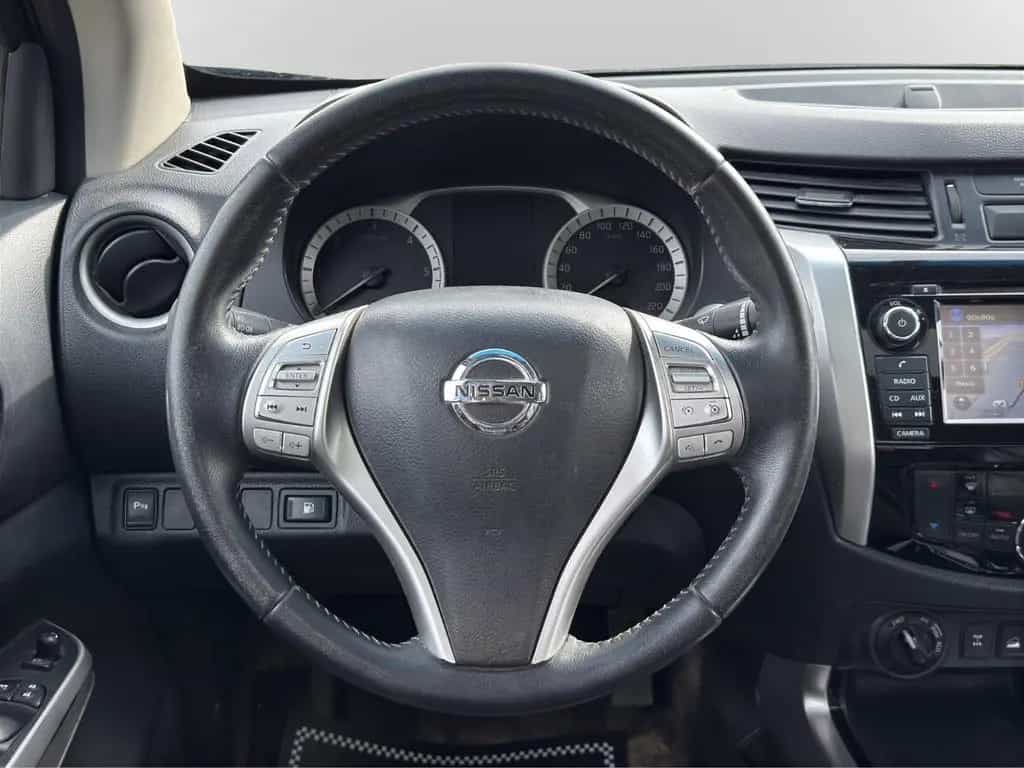 Nissan Navara NP300 Tekna Double Cab 4x4 Autom. *ROLLO* 09/2017-photo-17