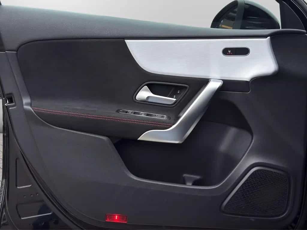Mercedes-Benz A 250 4Matic 7G-DCT AMG Line *MB100*RCAM*BUSINES 05/2019-photo-13