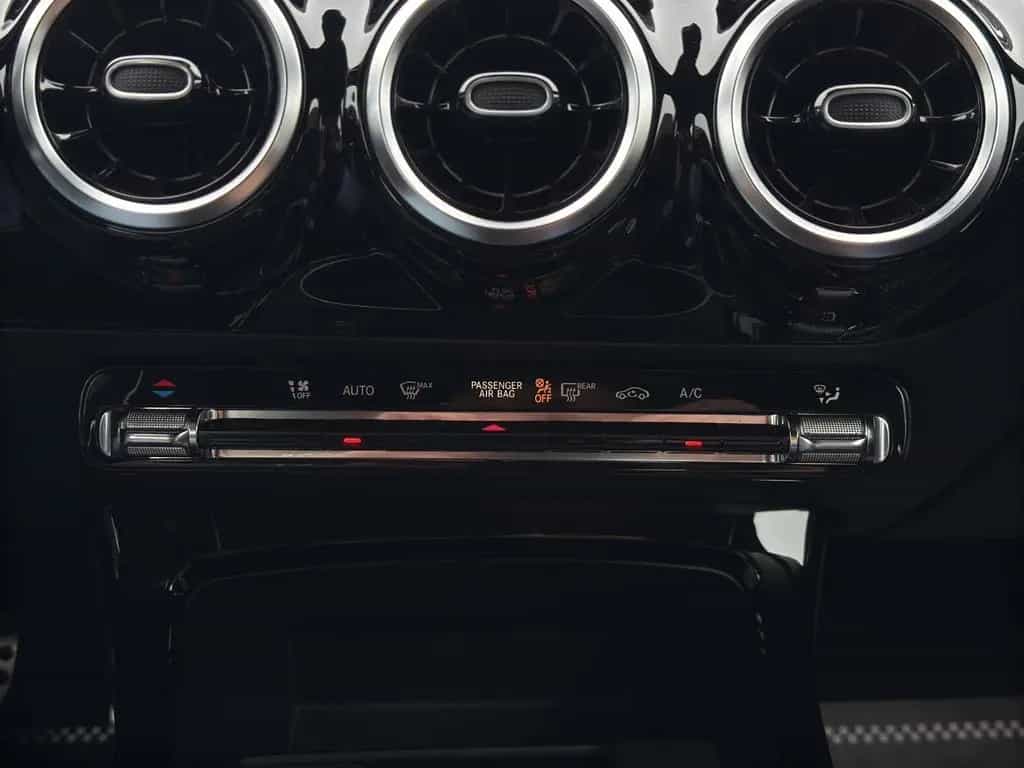 Mercedes-Benz A 250 4Matic 7G-DCT AMG Line *MB100*RCAM*BUSINES 05/2019-photo-15