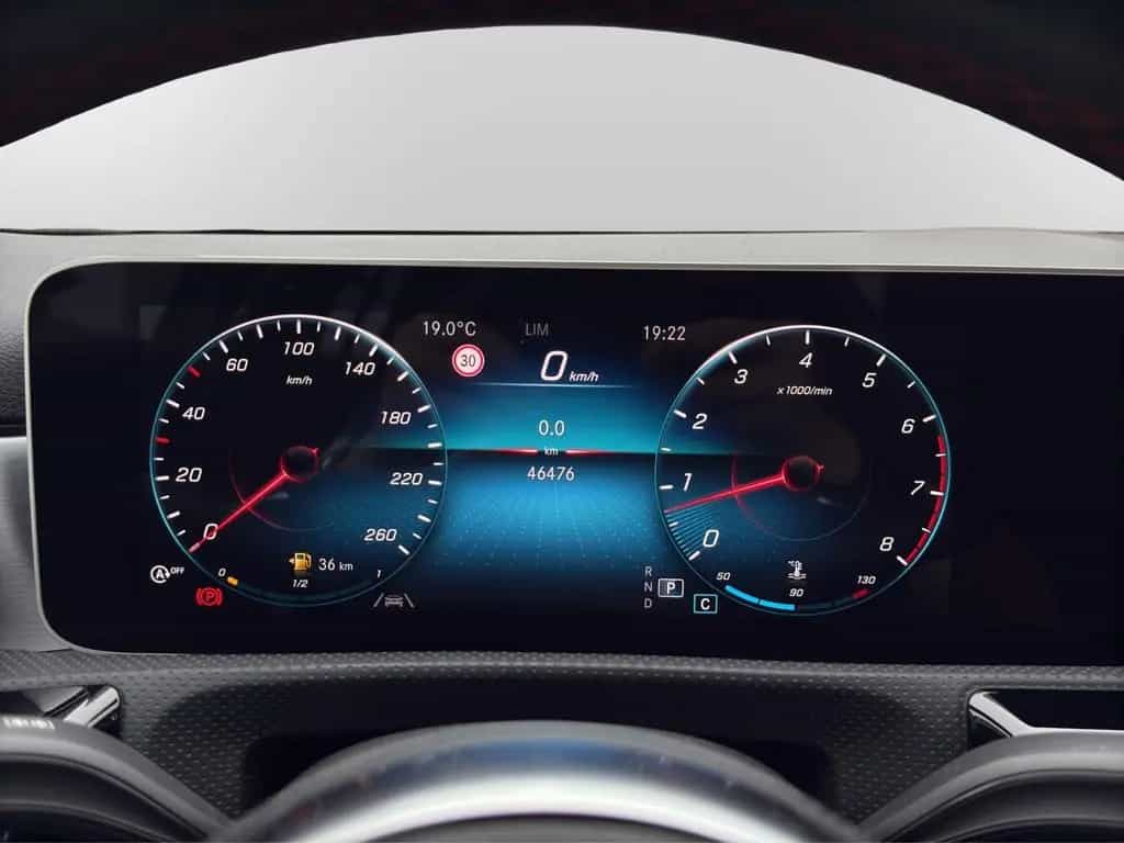 Mercedes-Benz A 250 4Matic 7G-DCT AMG Line *MB100*RCAM*BUSINES 05/2019-photo-18