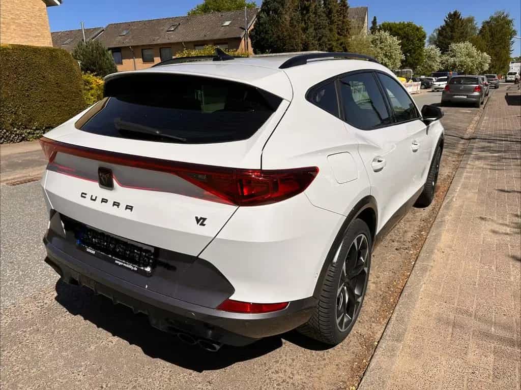 Cupra Formentor 2.0 TSI 228kW VZ 4Drive DSG VZ 09/2023-photo-4