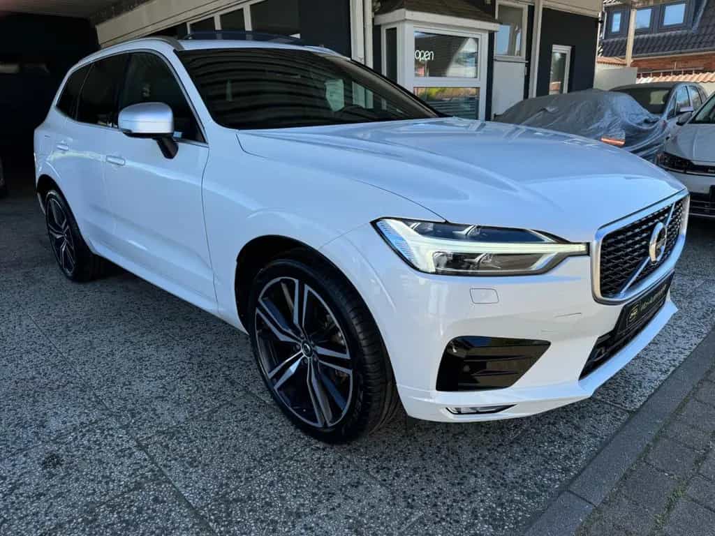 Volvo XC60 R Design AWD *Pano/Head-Up/AHK/Kamera360* 06/2018-photo-2
