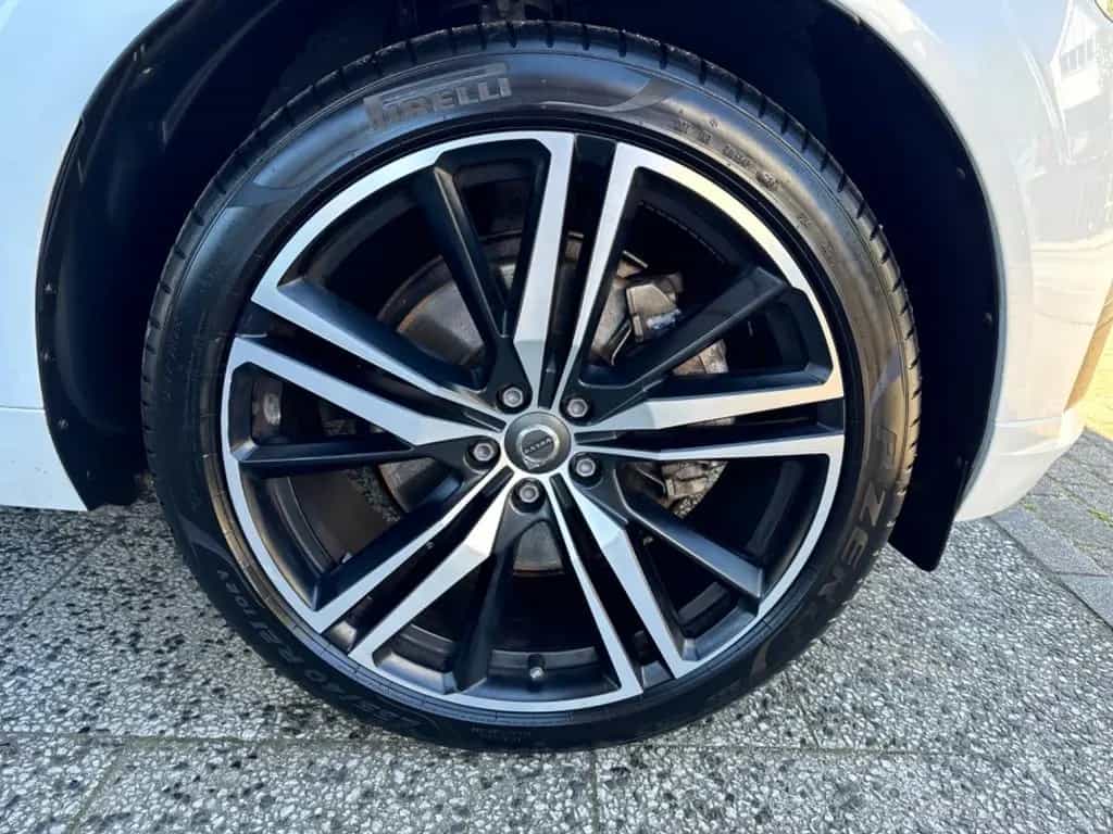 Volvo XC60 R Design AWD *Pano/Head-Up/AHK/Kamera360* 06/2018-photo-4